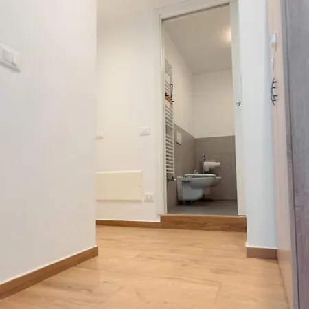 Exclusive - Magritte Style Daire