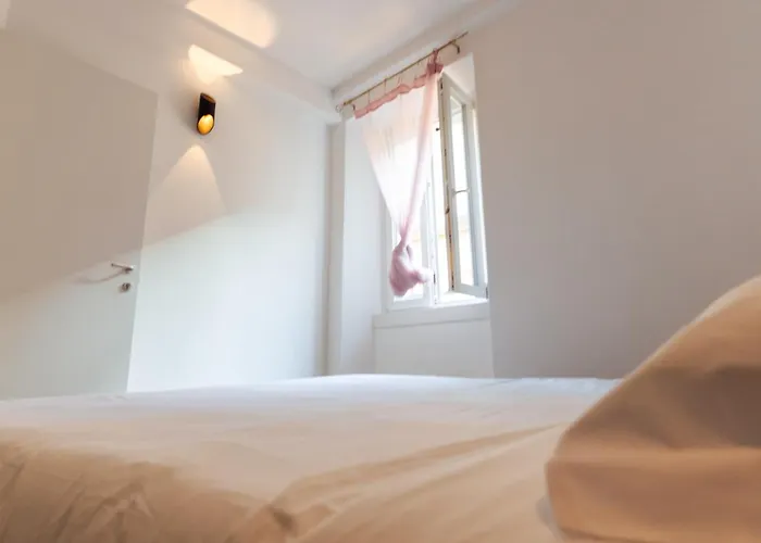 Exclusive - Magritte Style شقة *