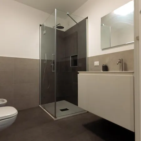 Appartement Exclusive - Magritte Style Lecco